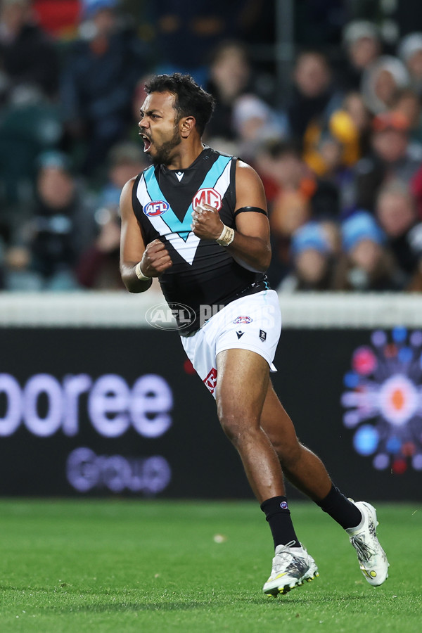 AFL 2025 Round 13 - GWS v Port Adelaide - A-59880228