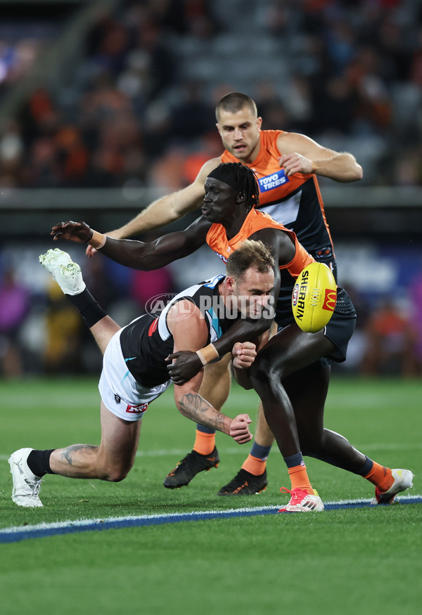 AFL 2025 Round 13 - GWS v Port Adelaide - A-59880243