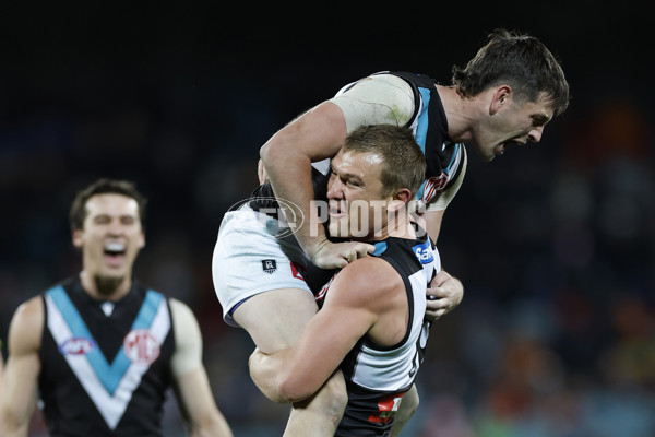 AFL 2025 Round 13 - GWS v Port Adelaide - A-59889005