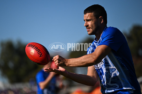 AFL 2025 Round 13 - North Melbourne v West Coast - A-59896114