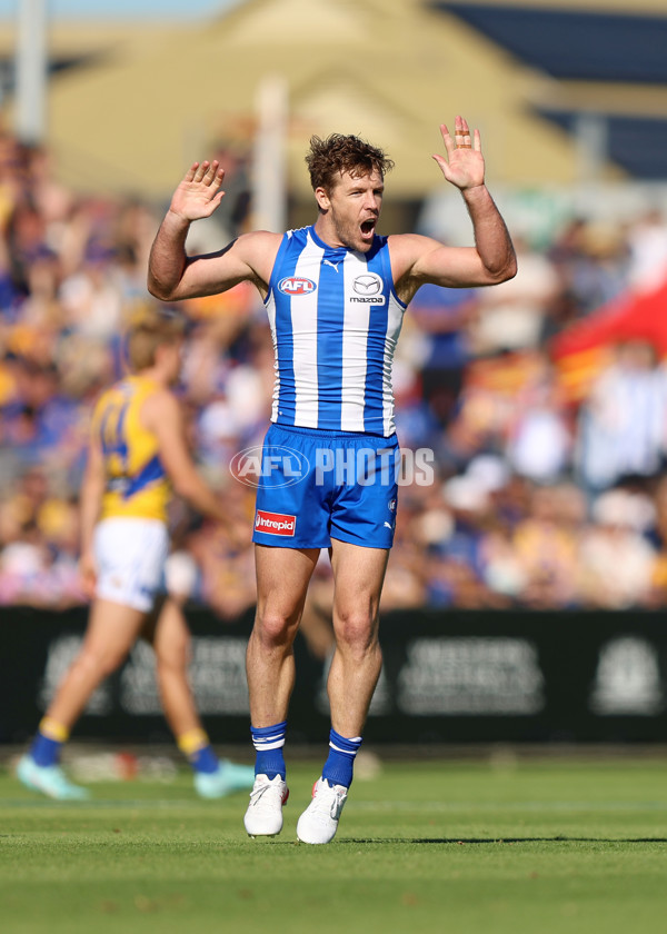 AFL 2025 Round 13 - North Melbourne v West Coast - A-59897722