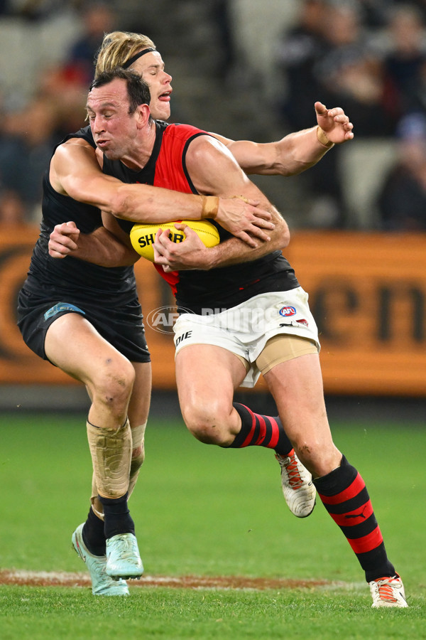 AFL 2025 Round 13 - Carlton v Essendon - A-59916800