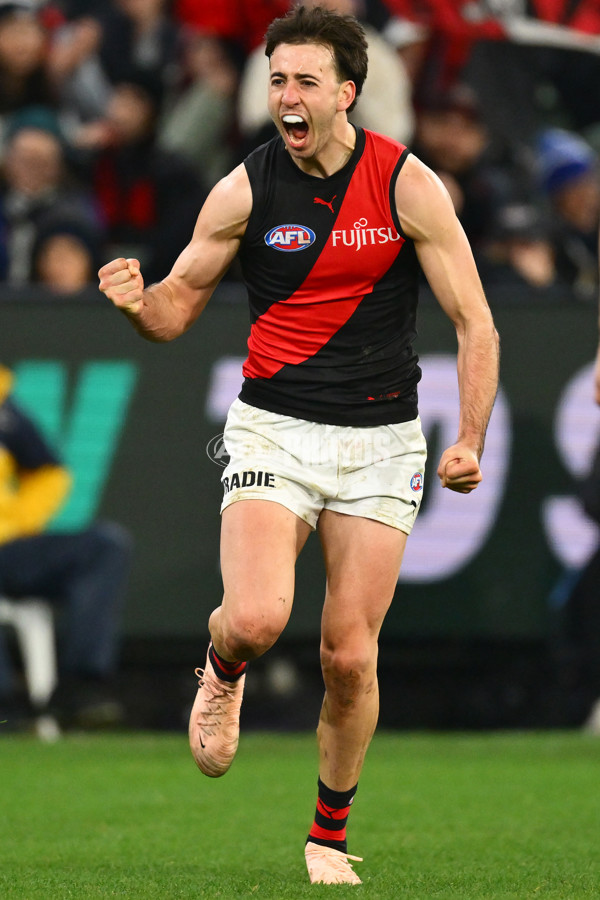 AFL 2025 Round 13 - Carlton v Essendon - A-59916815