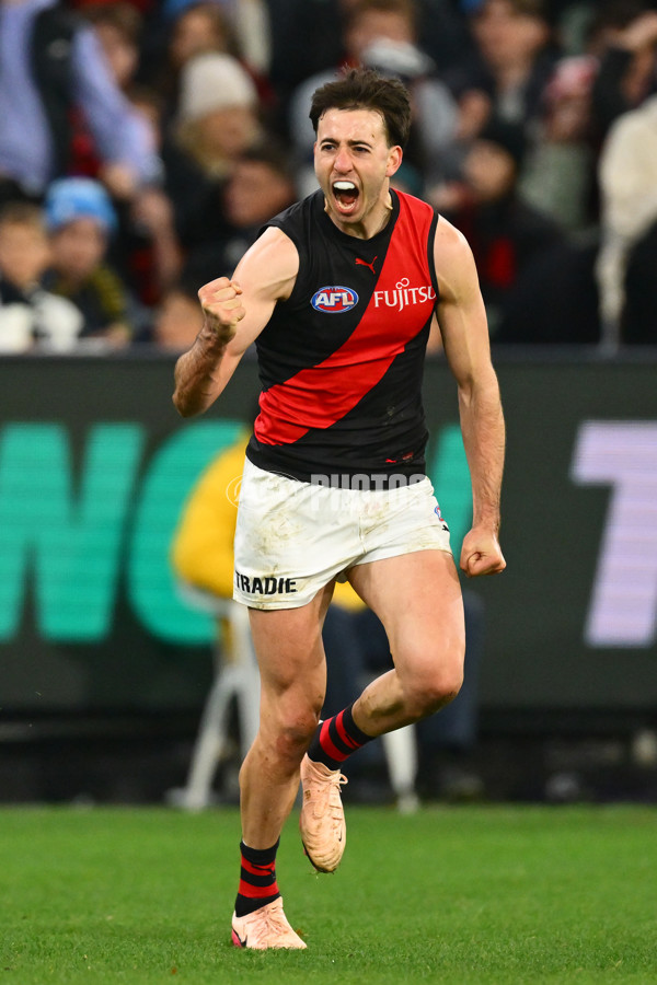AFL 2025 Round 13 - Carlton v Essendon - A-59916816