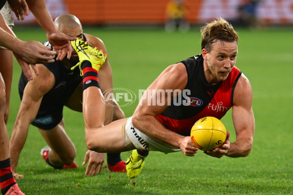 AFL 2025 Round 13 - Carlton v Essendon - A-59916820