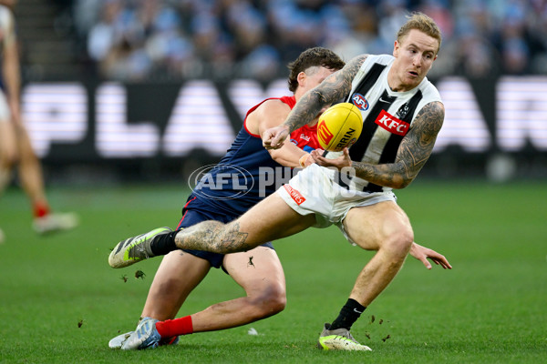 AFL 2025 Round 13 - Melbourne v Collingwood - A-59945267