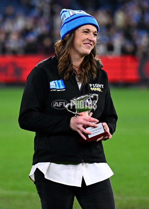 AFL 2025 Round 13 - Melbourne v Collingwood - A-59965179