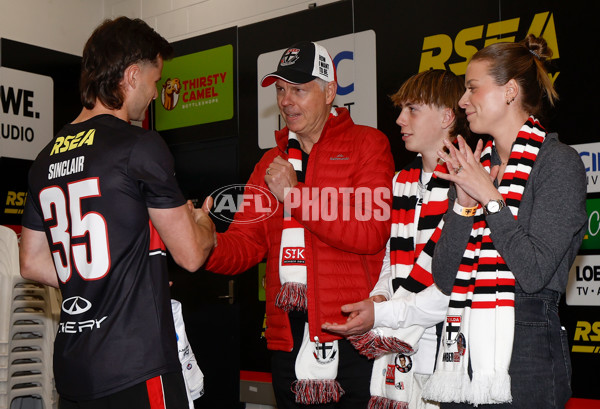 AFL 2025 Round 14 - St Kilda v Western Bulldogs - A-59995032