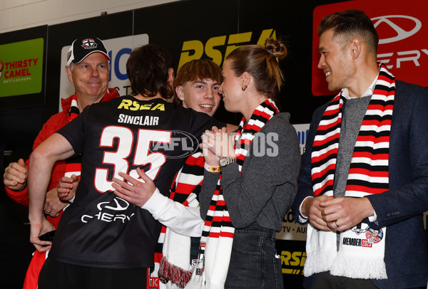 AFL 2025 Round 14 - St Kilda v Western Bulldogs - A-59995033