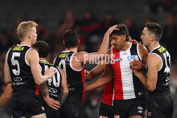 AFL 2025 Round 14 - St Kilda v Western Bulldogs - A-59997304