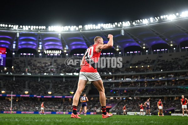 AFL 2025 Round 15 - Fremantle v Essendon - A-60105123