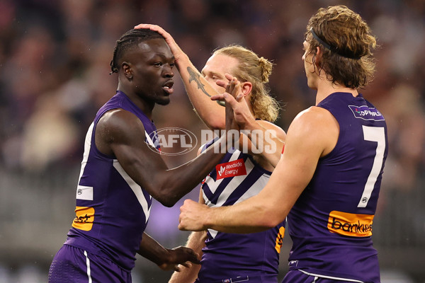 AFL 2025 Round 15 - Fremantle v Essendon - A-60106939