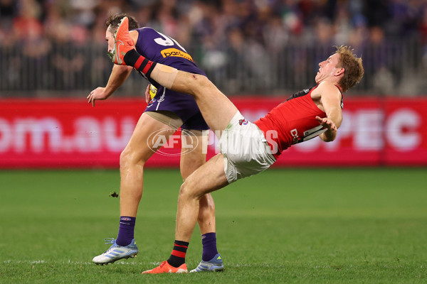 AFL 2025 Round 15 - Fremantle v Essendon - A-60110120