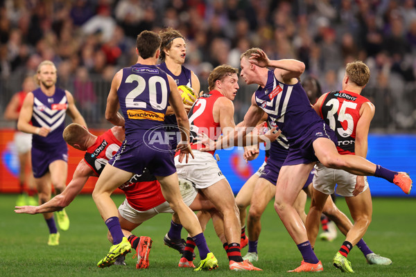 AFL 2025 Round 15 - Fremantle v Essendon - A-60110130