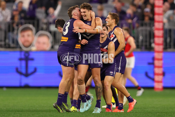 AFL 2025 Round 15 - Fremantle v Essendon - A-60110131