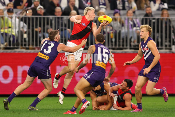 AFL 2025 Round 15 - Fremantle v Essendon - A-60110499