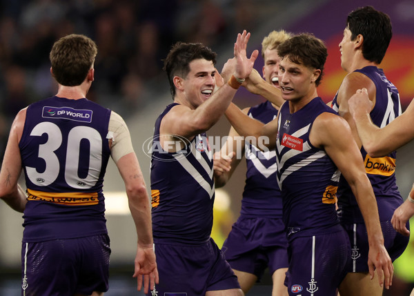 AFL 2025 Round 15 - Fremantle v Essendon - A-60110527