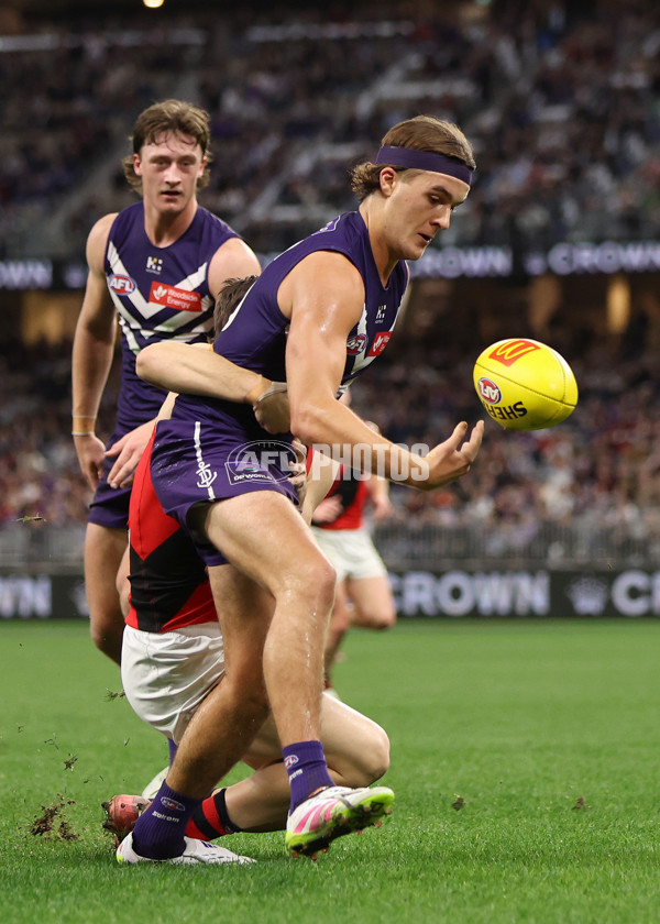 AFL 2025 Round 15 - Fremantle v Essendon - A-60110538