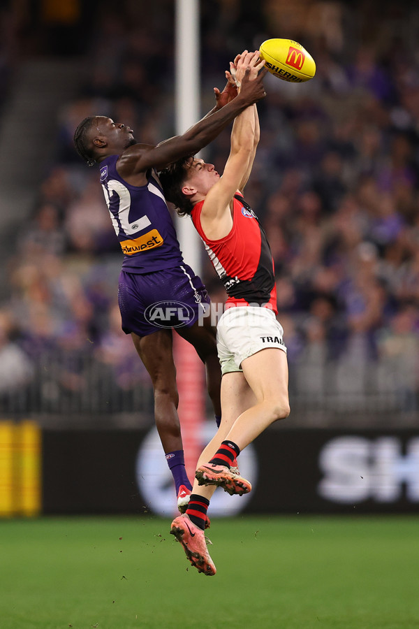 AFL 2025 Round 15 - Fremantle v Essendon - A-60112717
