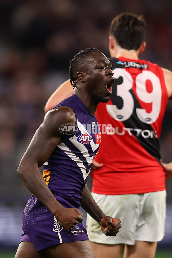 AFL 2025 Round 15 - Fremantle v Essendon - A-60113404