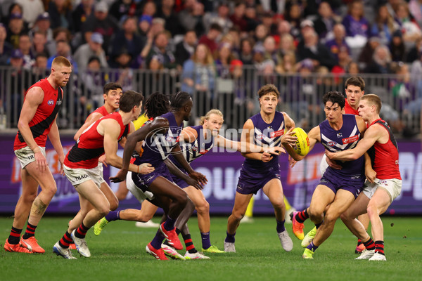 AFL 2025 Round 15 - Fremantle v Essendon - A-60115448