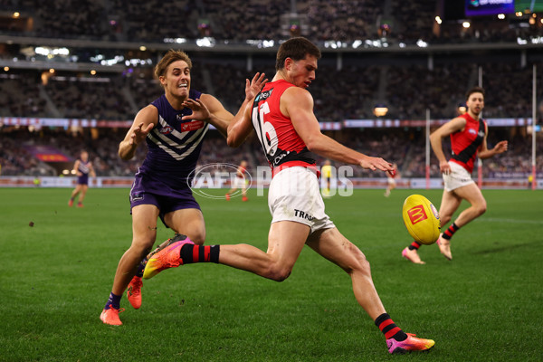 AFL 2025 Round 15 - Fremantle v Essendon - A-60115455