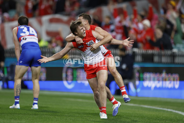 AFL 2025 Round 16 - Sydney v Western Bulldogs - A-60229131