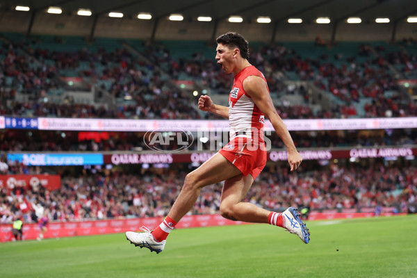 AFL 2025 Round 16 - Sydney v Western Bulldogs - A-60229181