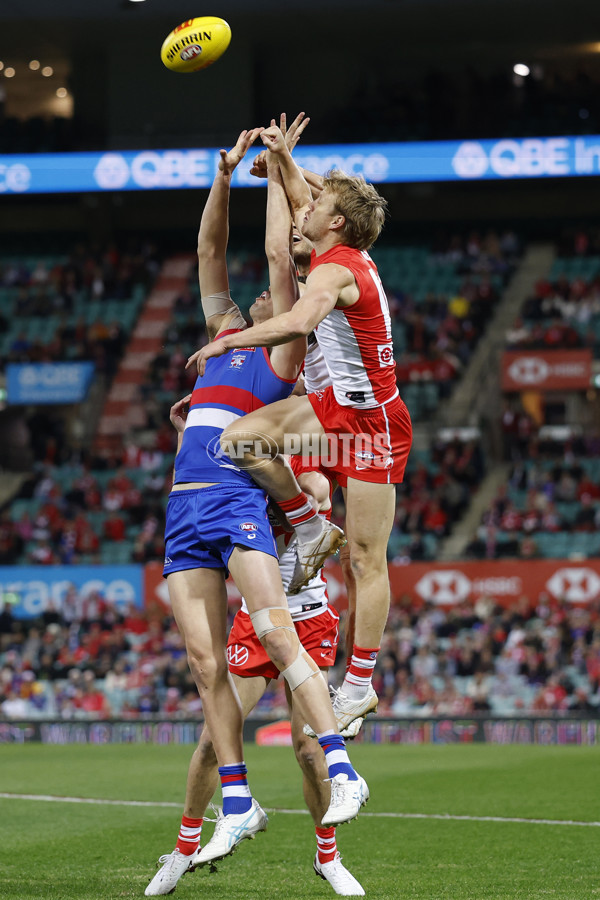 AFL 2025 Round 16 - Sydney v Western Bulldogs - A-60234941