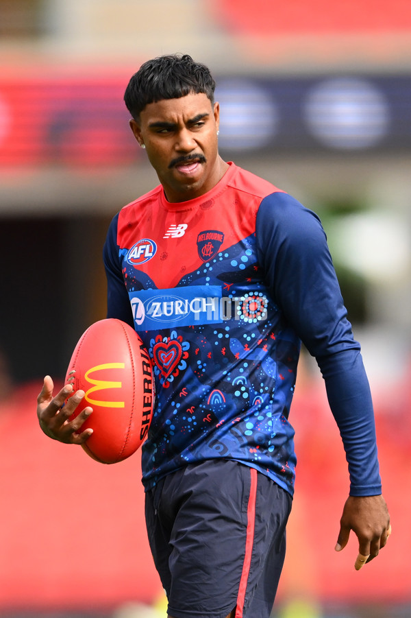 AFL 2025 Round 16 - Gold Coast v Melbourne - A-60236577