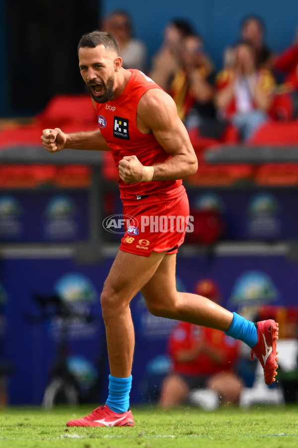 AFL 2025 Round 16 - Gold Coast v Melbourne - A-60238169