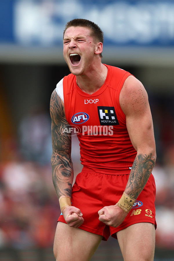 AFL 2025 Round 16 - Gold Coast v Melbourne - A-60239656