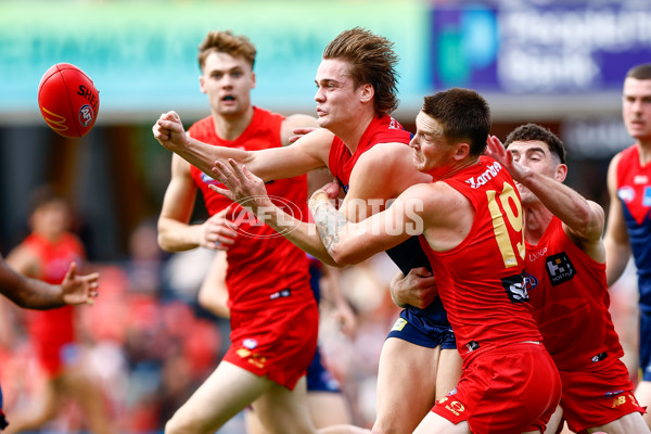 AFL 2025 Round 16 - Gold Coast v Melbourne - A-60239708