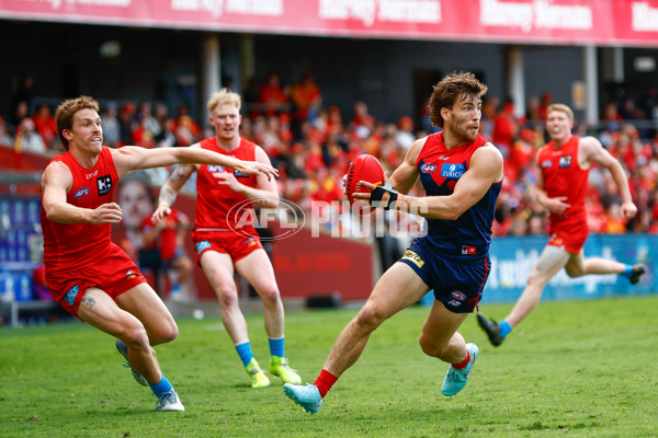 AFL 2025 Round 16 - Gold Coast v Melbourne - A-60239710