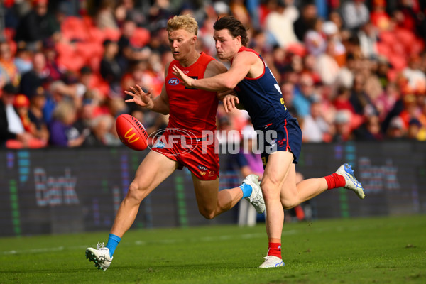 AFL 2025 Round 16 - Gold Coast v Melbourne - A-60243534