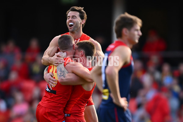 AFL 2025 Round 16 - Gold Coast v Melbourne - A-60245222