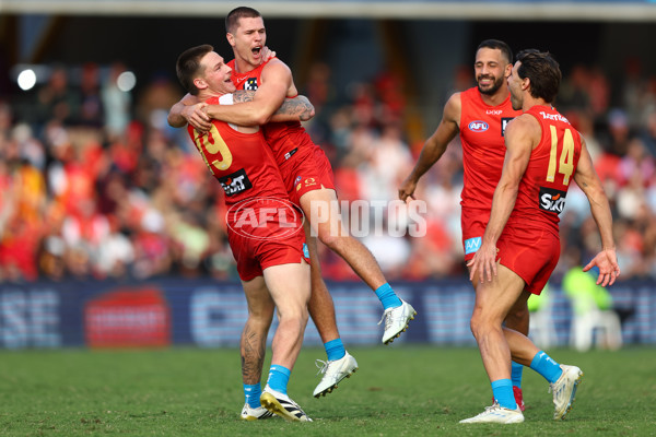 AFL 2025 Round 16 - Gold Coast v Melbourne - A-60245926