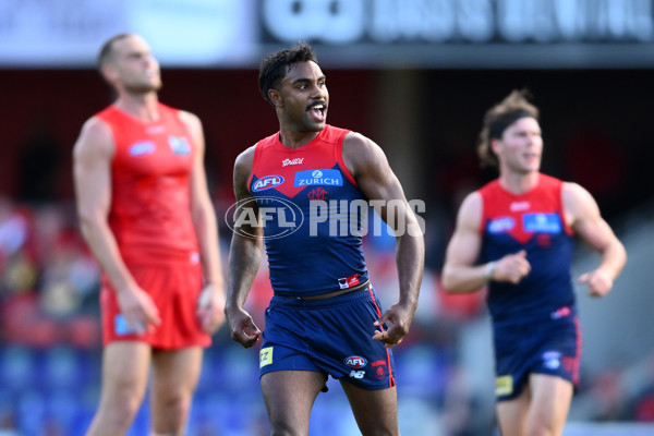 AFL 2025 Round 16 - Gold Coast v Melbourne - A-60248077