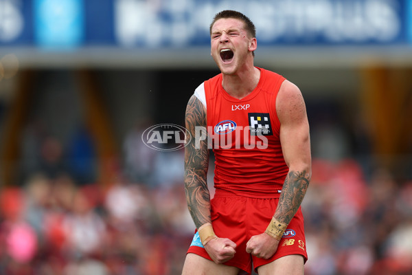 AFL 2025 Round 16 - Gold Coast v Melbourne - A-60254509