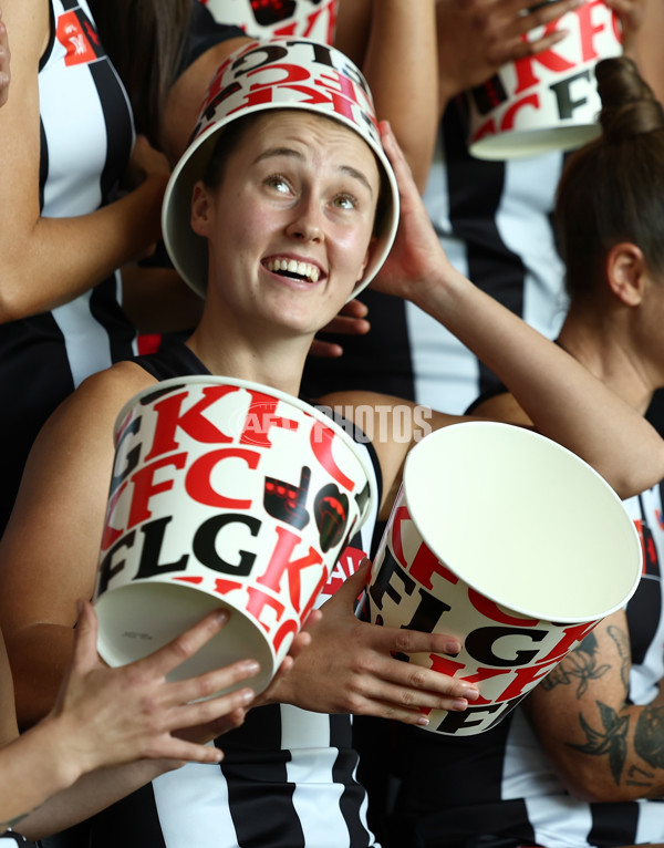 AFLW 2025 Media - Collingwood Team Photo Day - A-60315267