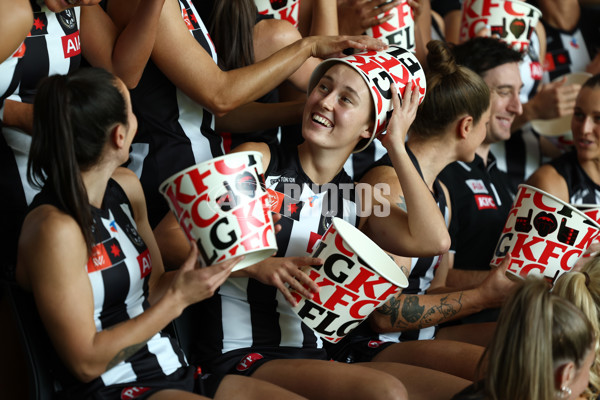 AFLW 2025 Media - Collingwood Team Photo Day - A-60315273