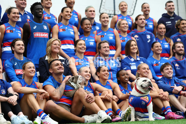 AFLW 2025 Media - Western Bulldogs Team Photo Day - A-60322316