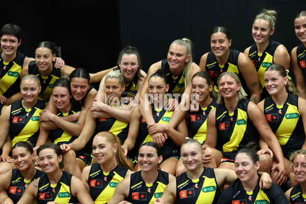 AFLW 2025 Media - Richmond Team Photo Day - A-60325040