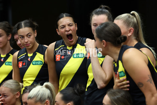 AFLW 2025 Media - Richmond Team Photo Day - A-60325042