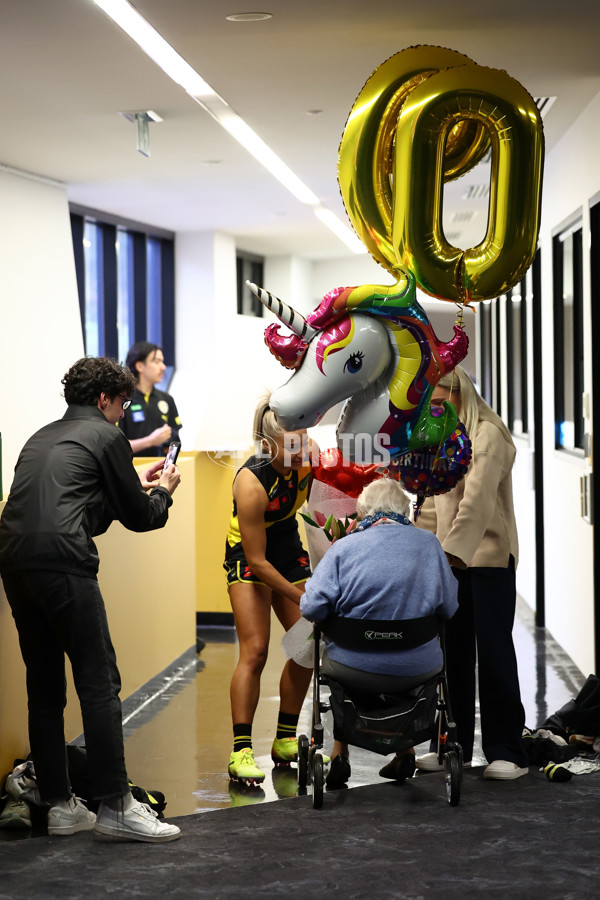 AFLW 2025 Media - Richmond Team Photo Day - A-60326210