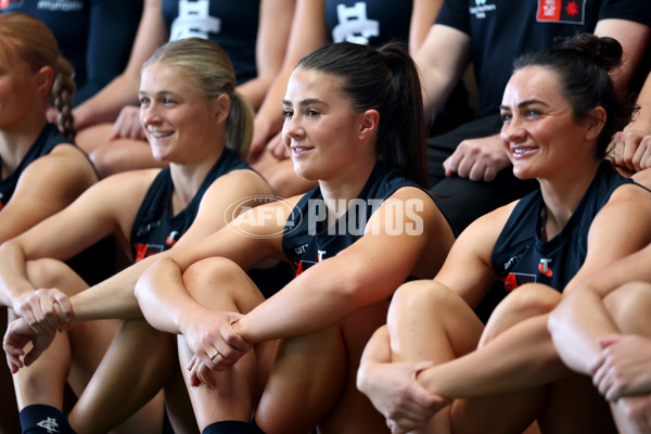 AFLW 2025 Media - Carlton Team Photo Day - A-60341635