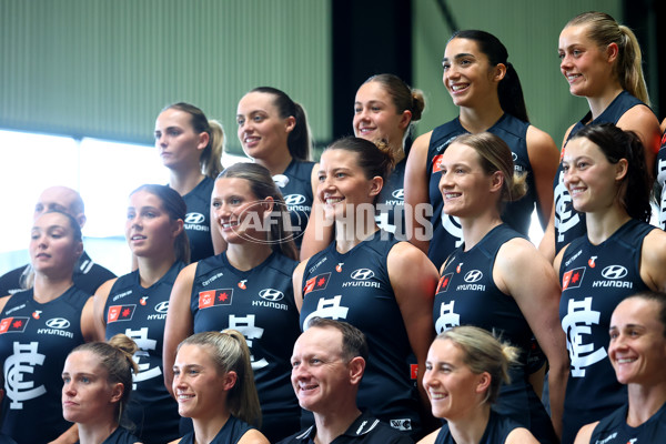 AFLW 2025 Media - Carlton Team Photo Day - A-60342135