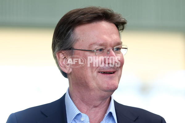 AFLW 2025 Media - Carlton Team Photo Day - A-60342136