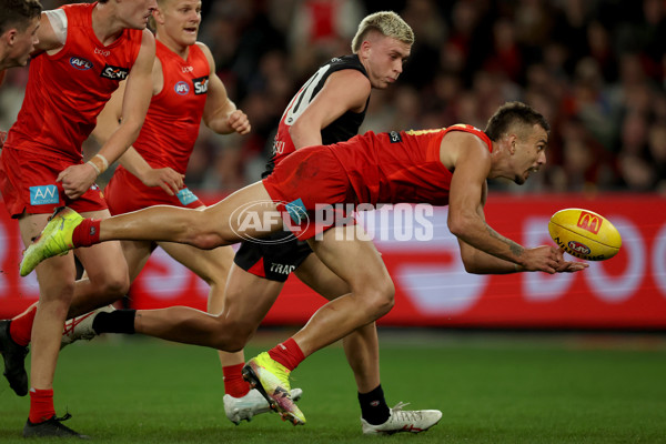 AFL 2025 Round 17 - Essendon v Gold Coast - A-60371469