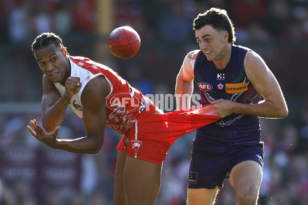 AFL 2025 Round 17 - Sydney v Fremantle - A-60412409